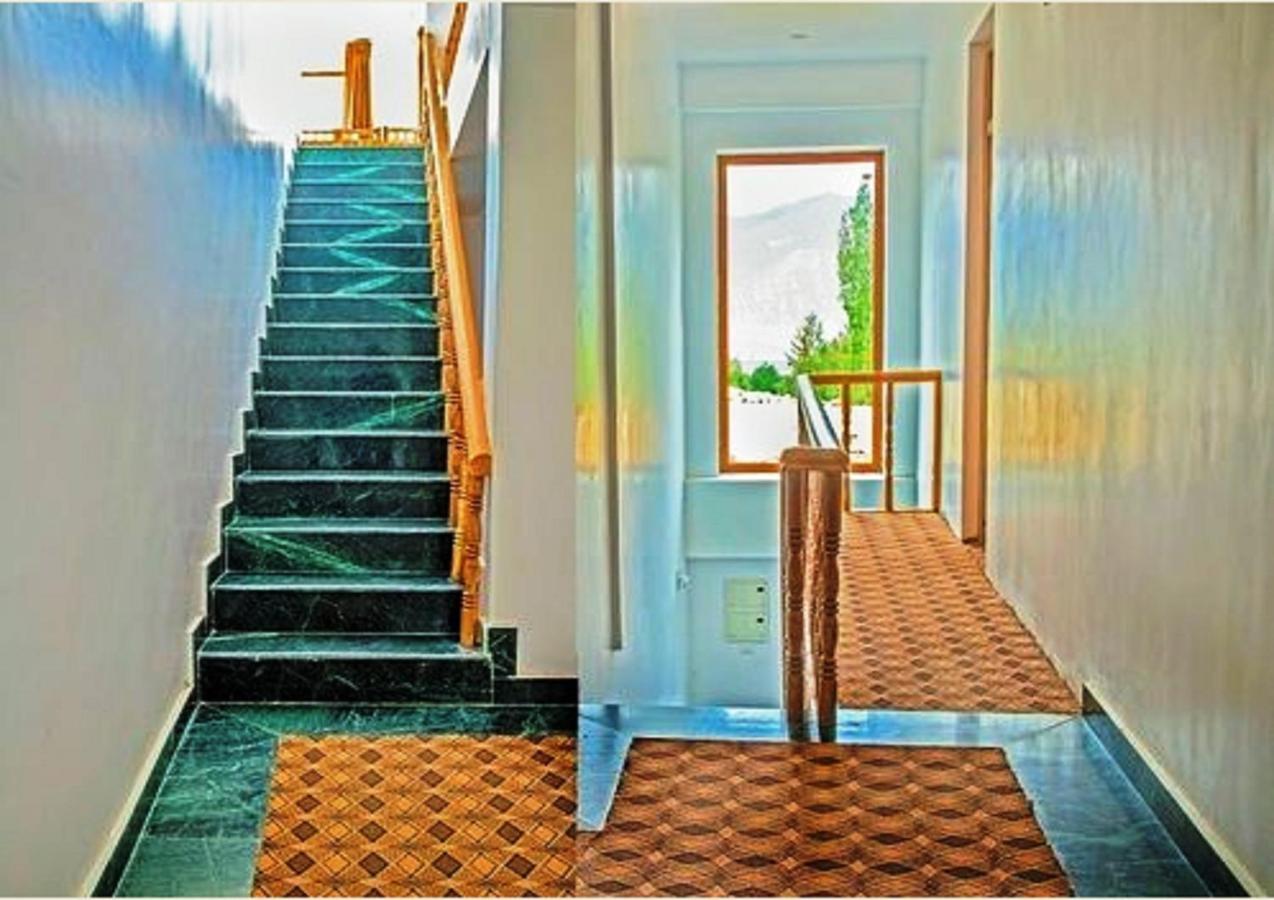 หิมาลายัน เรซิเดนซี Hotel เลห์ ภายนอก รูปภาพ