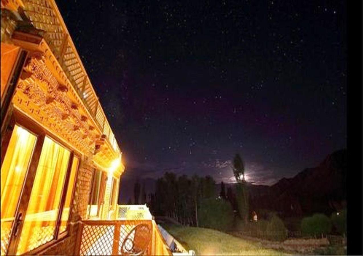 หิมาลายัน เรซิเดนซี Hotel เลห์ ภายนอก รูปภาพ